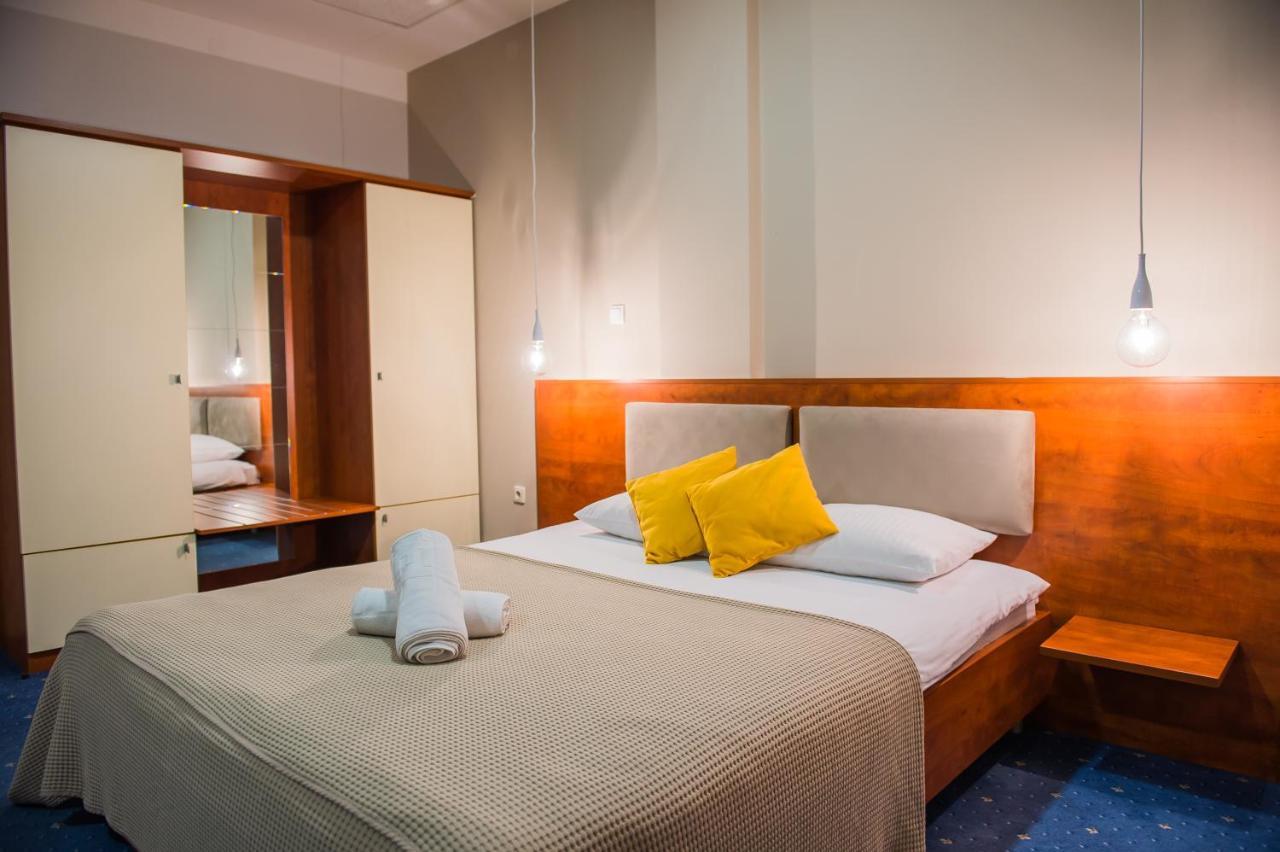 Hotel City Prnjavor Экстерьер фото