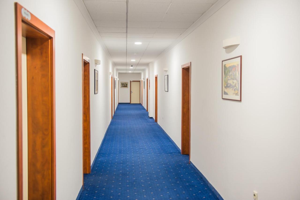 Hotel City Prnjavor Экстерьер фото